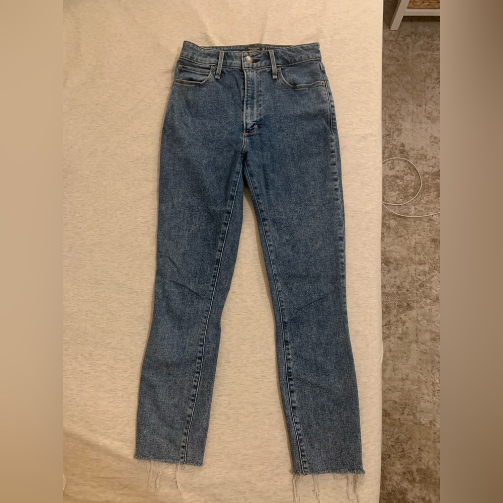 Abercrombie Simone Ankle High Rise Jean